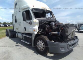  2012 FREIGHTLINER  - Image 0.