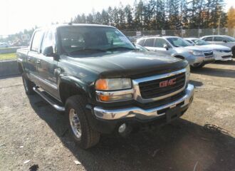  2004 GMC  - Image 0.