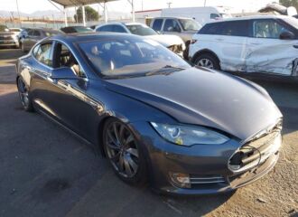  2015 TESLA  - Image 0.