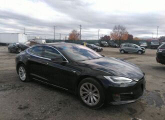  2017 TESLA  - Image 0.