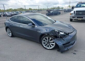  2019 TESLA  - Image 0.