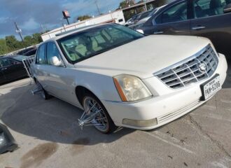  2008 CADILLAC  - Image 0.