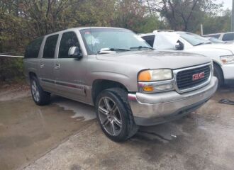  2003 GMC  - Image 0.