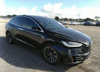  2018 TESLA  - Image 0.