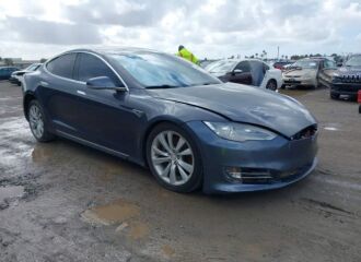  2015 TESLA  - Image 0.