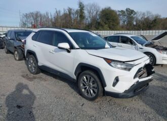  2019 TOYOTA  - Image 0.