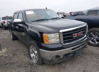  2011 GMC  - Image 0.