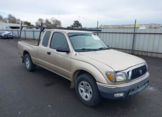  2004 TOYOTA  - Image 0.