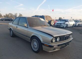  1988 BMW  - Image 0.