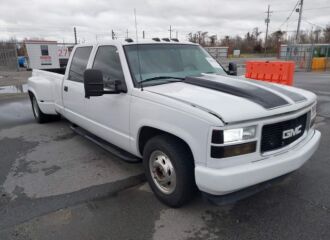  1998 GMC  - Image 0.