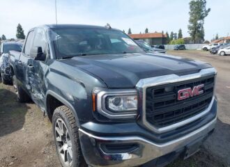  2017 GMC  - Image 0.