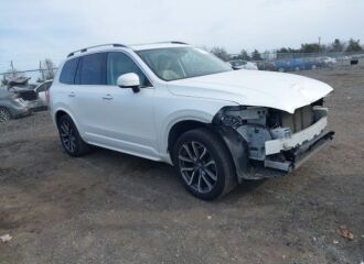  2017 VOLVO  - Image 0.