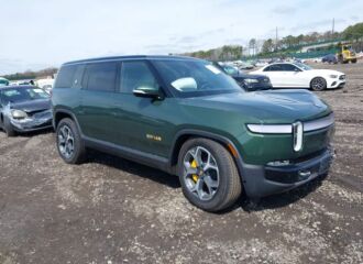  2024 RIVIAN  - Image 0.