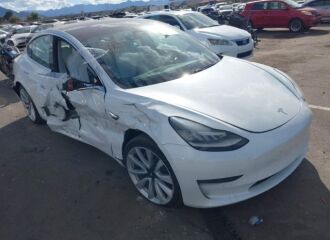  2019 TESLA  - Image 0.