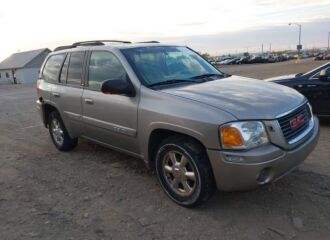  2002 GMC  - Image 0.