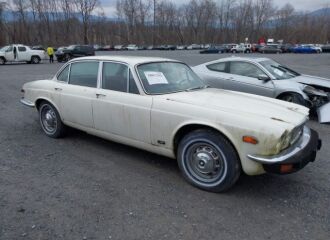  1976 JAGUAR  - Image 0.