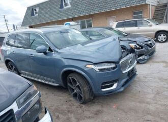  2021 VOLVO  - Image 0.