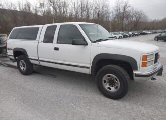  1998 GMC  - Image 0.