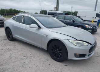  2013 TESLA  - Image 0.