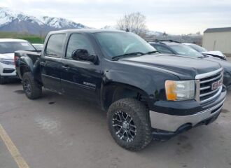  2013 GMC  - Image 0.