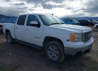  2012 GMC  - Image 0.