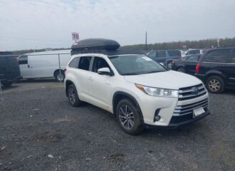  2017 TOYOTA  - Image 0.