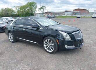  2013 CADILLAC  - Image 0.