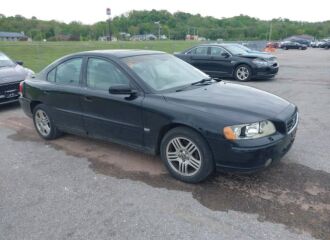  2006 VOLVO  - Image 0.