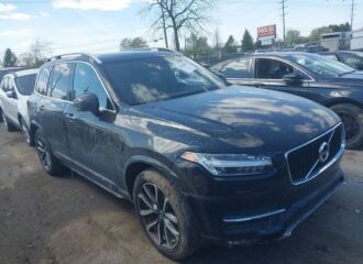  2017 VOLVO  - Image 0.