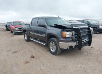  2011 GMC  - Image 0.