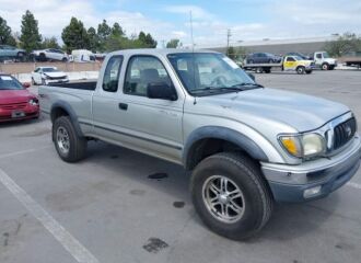  2003 TOYOTA  - Image 0.