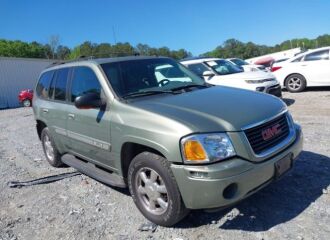  2004 GMC  - Image 0.