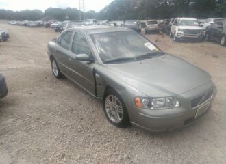  2006 VOLVO  - Image 0.