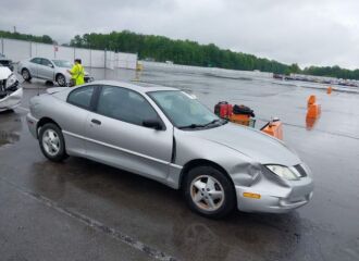  2005 PONTIAC  - Image 0.