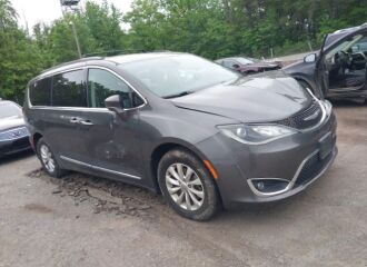  2017 CHRYSLER  - Image 0.