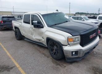  2015 GMC  - Image 0.