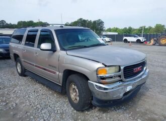  2005 GMC  - Image 0.