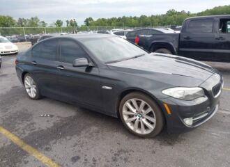  2011 BMW  - Image 0.