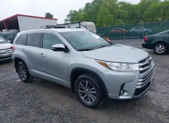  2017 TOYOTA  - Image 0.