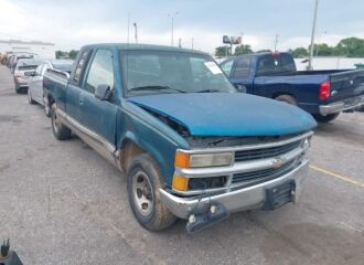  1995 GMC  - Image 0.