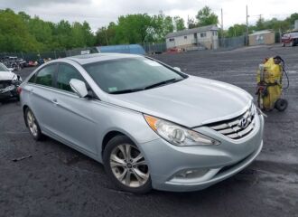  2013 HYUNDAI  - Image 0.