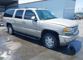  2004 GMC  - Image 0.