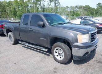  2010 GMC  - Image 0.