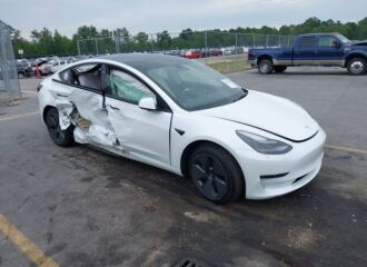  2022 TESLA  - Image 0.