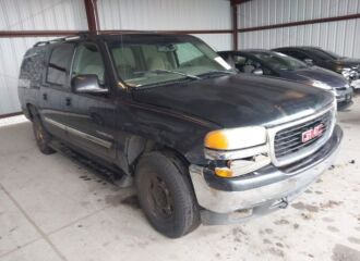  2003 GMC  - Image 0.