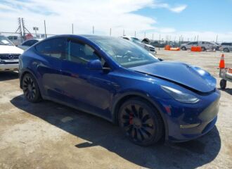  2022 TESLA  - Image 0.