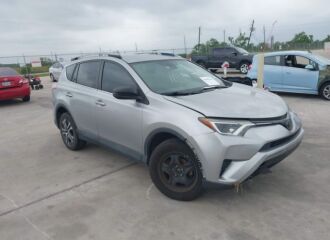  2017 TOYOTA  - Image 0.