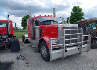  2013 PETERBILT  - Image 0.