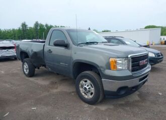  2011 GMC  - Image 0.