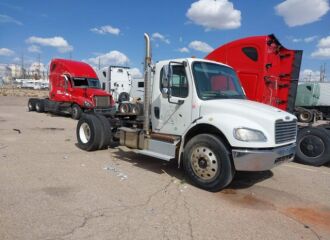  2012 FREIGHTLINER  - Image 0.